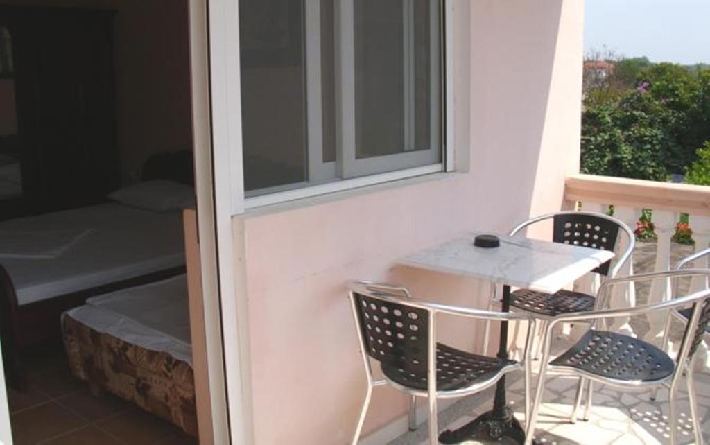 Di Vincenzo Inn Ulcinj Eksteriør bilde