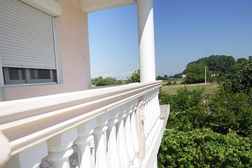 Di Vincenzo Inn Ulcinj Rom bilde
