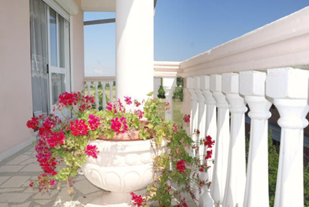 Di Vincenzo Inn Ulcinj Eksteriør bilde
