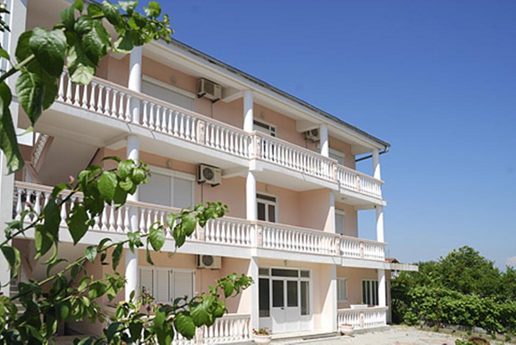 Di Vincenzo Inn Ulcinj Eksteriør bilde